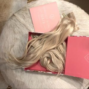 Barefoot Blonde Seamless Extensions - Ice Breaker